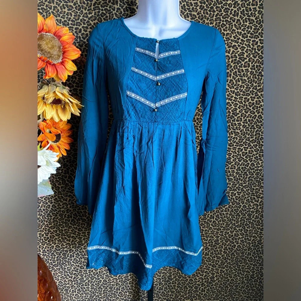 🌴3/$30🌴DOE & RAE Teal Blue Western Long Open Bell Sleeve Lace Trim Dress NWT